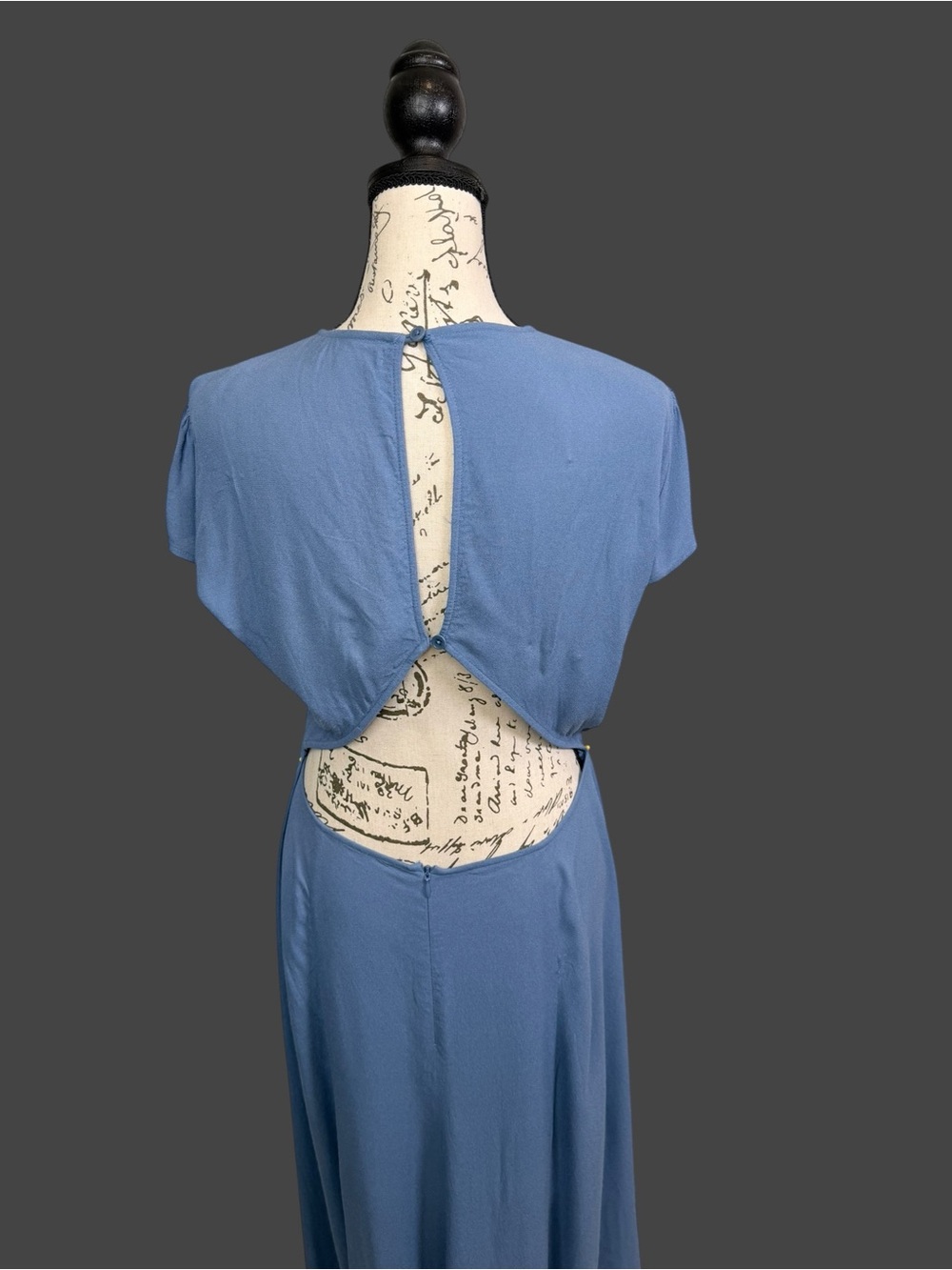 Reformation size 12 blue midi/maxi dress Nordstrom NWOT
Reg$218 Now$120 - Picture 4 of 8